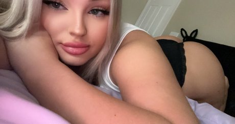 Nicolehlynn