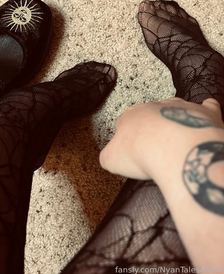Nagie wyciekłe zdjęcie OnlyFans od Nyantalesasmr
