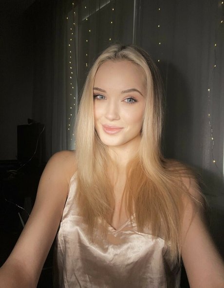 Nagie wyciekłe zdjęcie OnlyFans od Skyressvip
