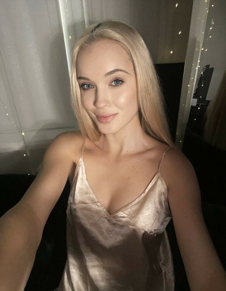 Nagie wyciekłe zdjęcie OnlyFans od Skyressvip