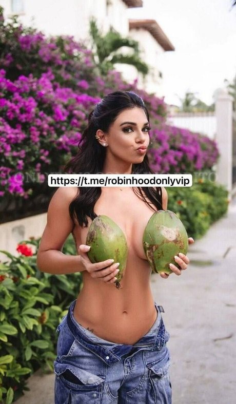 Nagie wyciekłe zdjęcie OnlyFans od Livia Brito