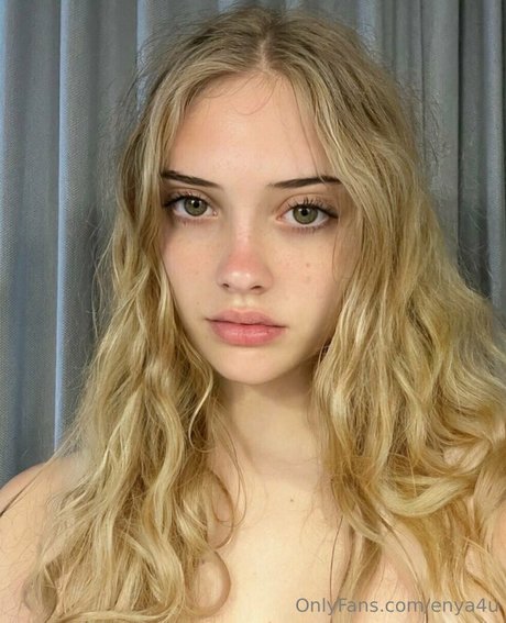 Nagie wyciekłe zdjęcie OnlyFans od Enya4u