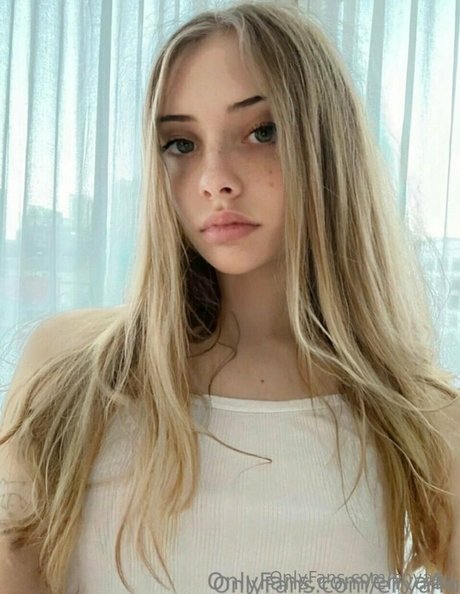 Nagie wyciekłe zdjęcie OnlyFans od Enya4u