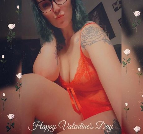 Nagie wyciekłe zdjęcie OnlyFans od Curiouscreature