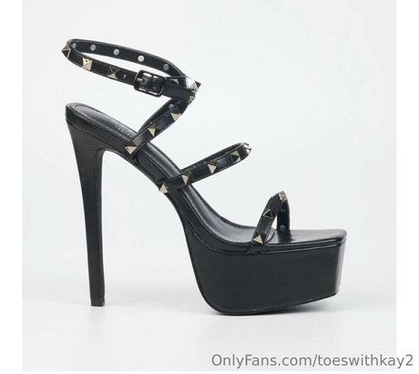 Toeswithkay2