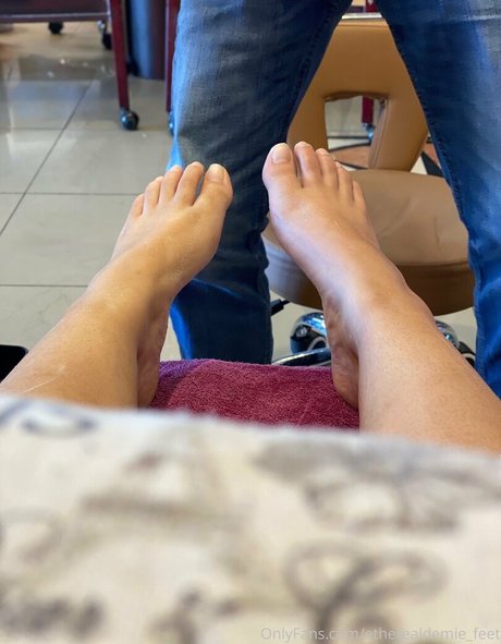 Nagie wyciekłe zdjęcie OnlyFans od Etherealdemiefeet