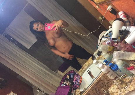 Nagie wyciekłe zdjęcie OnlyFans od Lisa Varon Patreon