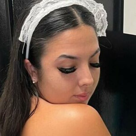 Nagie wyciekłe zdjęcie OnlyFans od Queennelainee