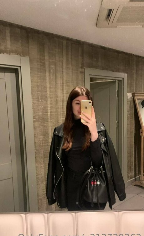 Nagie wyciekłe zdjęcie OnlyFans od Kirawilliams