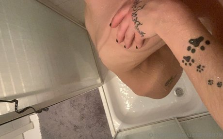 Nagie wyciekłe zdjęcie OnlyFans od Allyalden