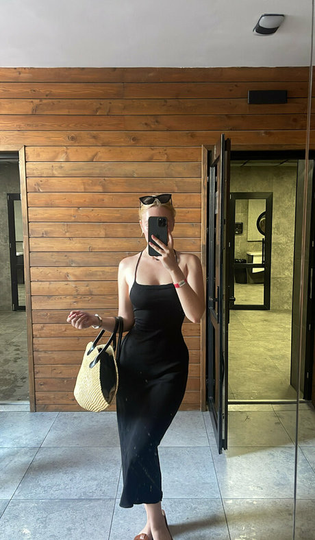 Nagie wyciekłe zdjęcie OnlyFans od Ashleyboob