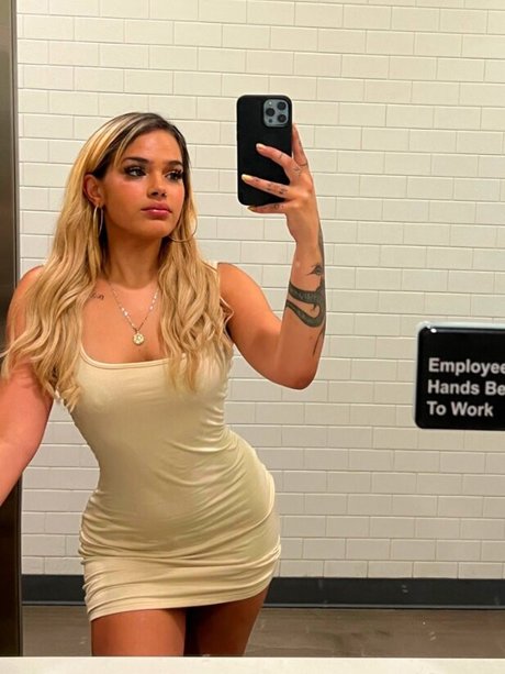 Nagie wyciekłe zdjęcie OnlyFans od Lexxxi