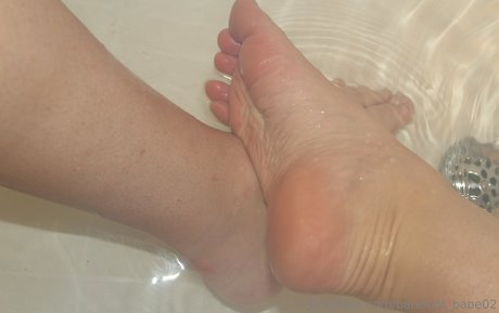 Barefootbabe02