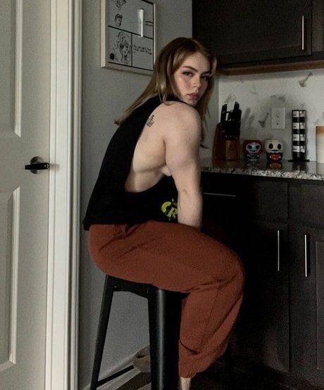 Nagie wyciekłe zdjęcie OnlyFans od Ayshia Schisel