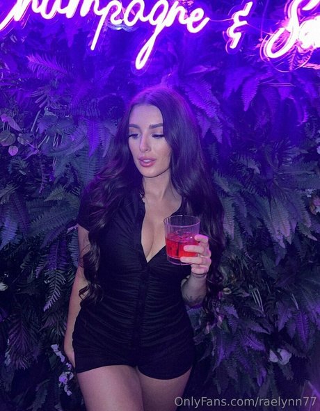 Nagie wyciekłe zdjęcie OnlyFans od Raelynn77