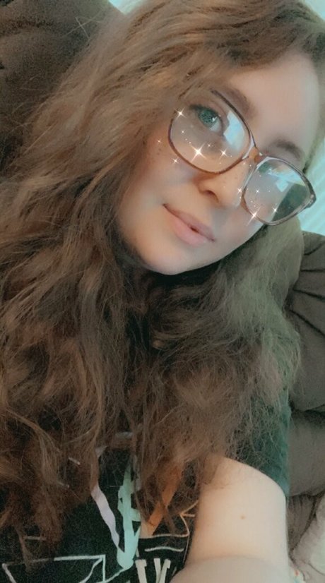 Nagie wyciekłe zdjęcie OnlyFans od Pr3ttyandpr3gnant