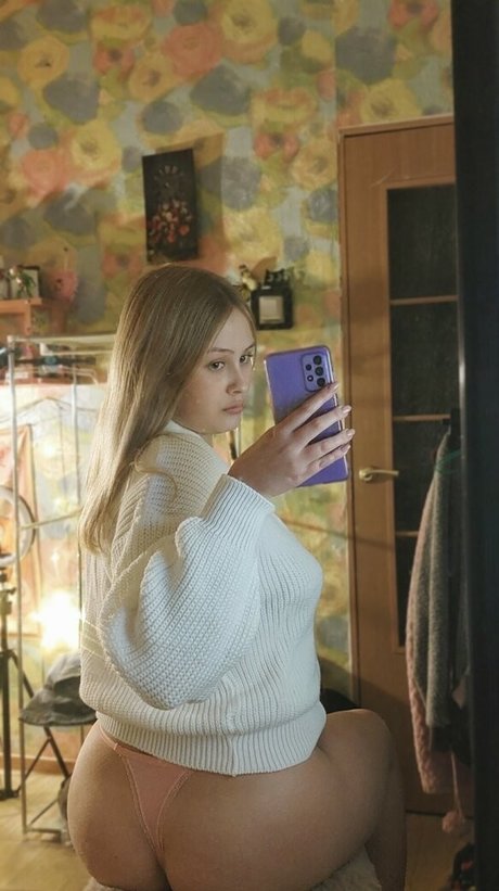 Nagie wyciekłe zdjęcie OnlyFans od Gossamerd