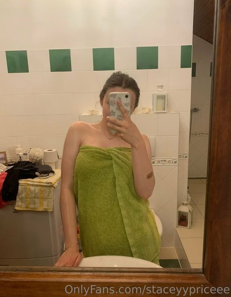 Nagie wyciekłe zdjęcie OnlyFans od Staceyypriceee