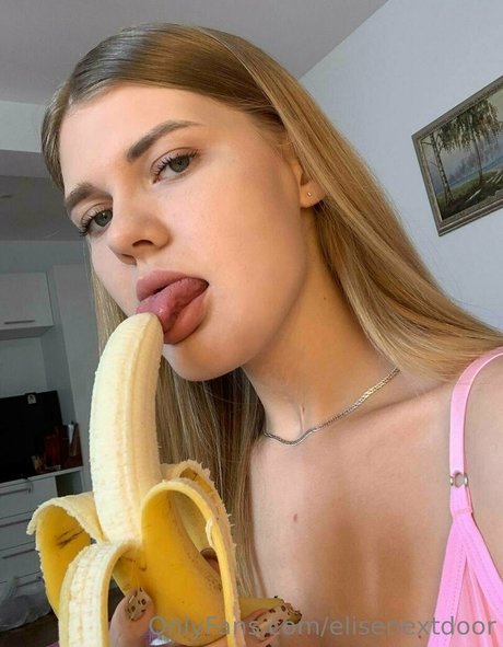 Nagie wyciekłe zdjęcie OnlyFans od Elisenextdoor