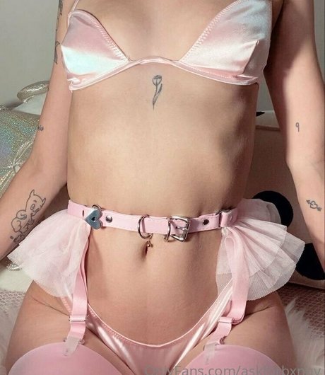 Nagie wyciekłe zdjęcie OnlyFans od Liliabxnny