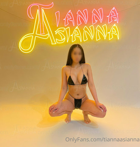 Nagie wyciekłe zdjęcie OnlyFans od Tiannaasianna