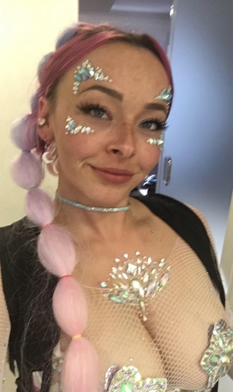 Nagie wyciekłe zdjęcie OnlyFans od Peachsnbean