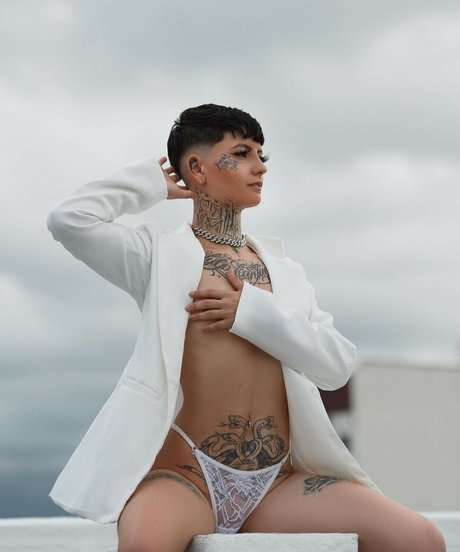 Nagie wyciekłe zdjęcie OnlyFans od Nadypxt