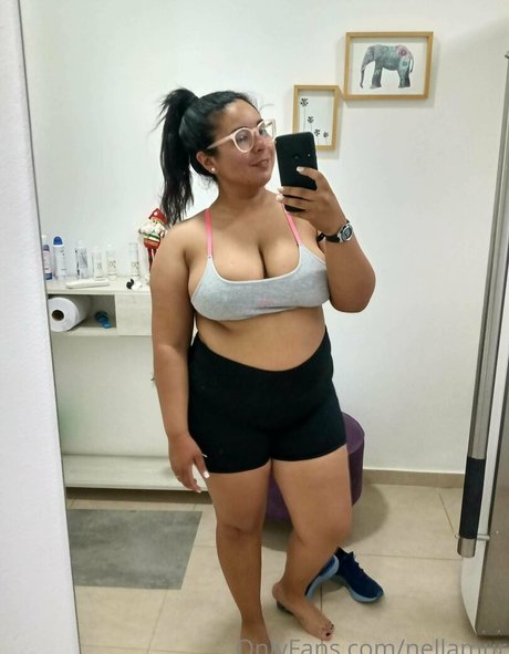 Nagie wyciekłe zdjęcie OnlyFans od Nellamur