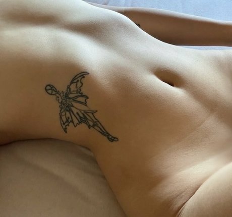 Nagie wyciekłe zdjęcie OnlyFans od Soberrybitter