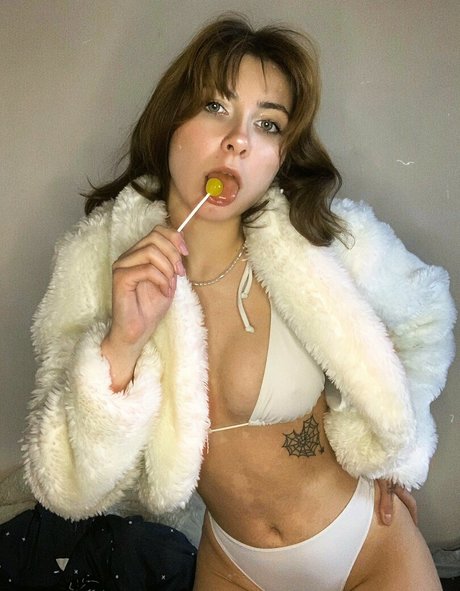 Nagie wyciekłe zdjęcie OnlyFans od Zlatkalesenok