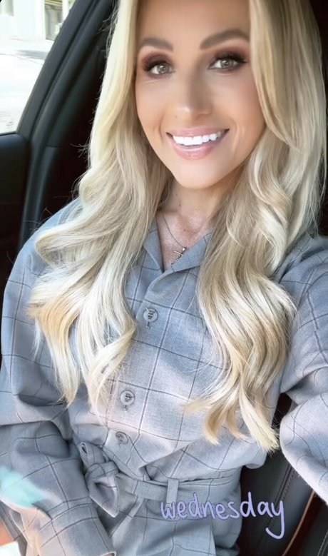 Nagie wyciekłe zdjęcie OnlyFans od Tomi Lahren