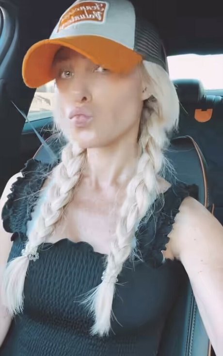 Nagie wyciekłe zdjęcie OnlyFans od Tomi Lahren