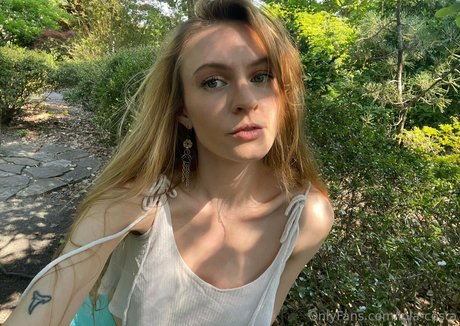 Nagie wyciekłe zdjęcie OnlyFans od Lolacosta