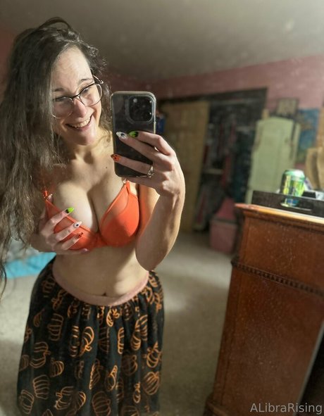 Nagie wyciekłe zdjęcie OnlyFans od Alibrarising