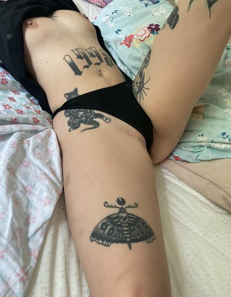 Nagie wyciekłe zdjęcie OnlyFans od Pollyyvla