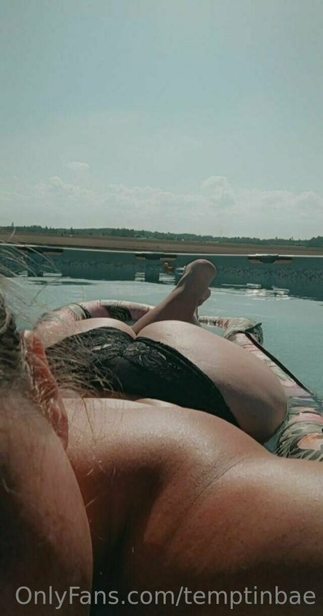 Nagie wyciekłe zdjęcie OnlyFans od Temptinbae
