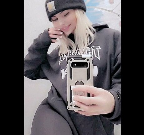 Nagie wyciekłe zdjęcie OnlyFans od Gray Hawkes