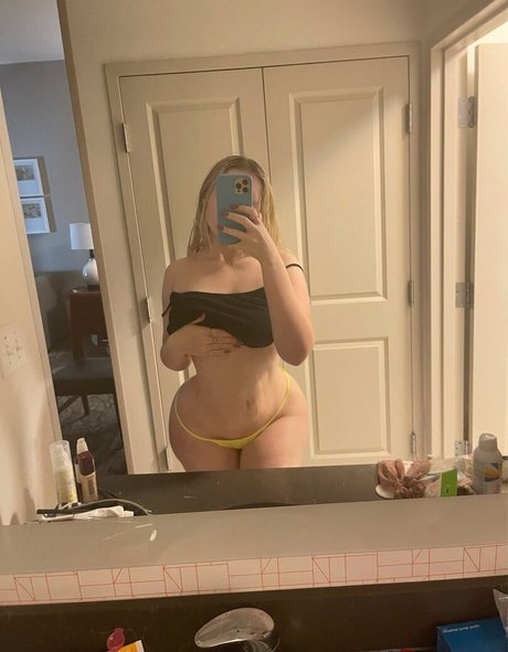 Nagie wyciekłe zdjęcie OnlyFans od Shelsonlyfans