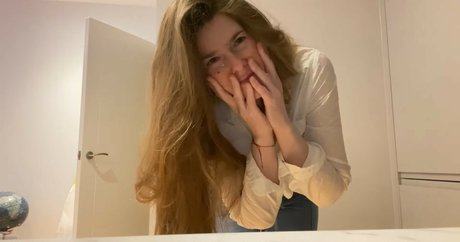 Nagie wyciekłe zdjęcie OnlyFans od Asmr Mistress