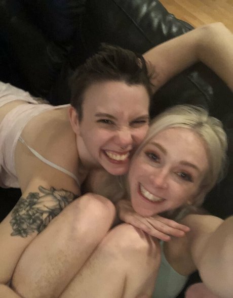 Nagie wyciekłe zdjęcie OnlyFans od Remireagan