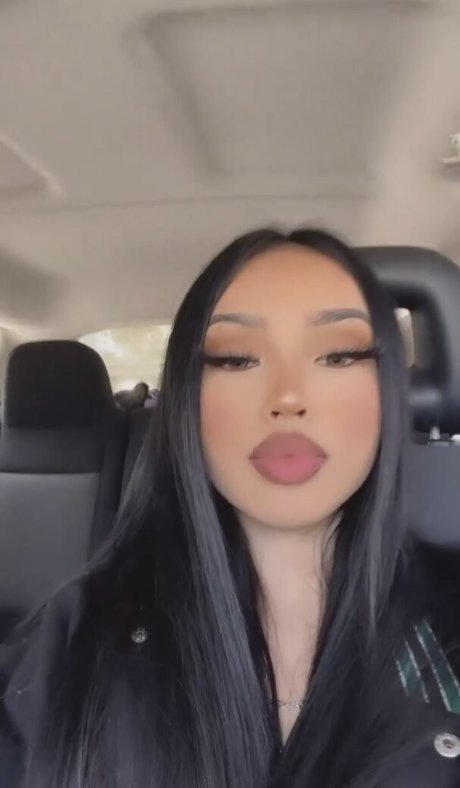 Nagie wyciekłe zdjęcie OnlyFans od Julianarmah