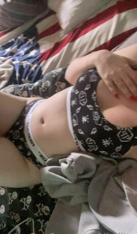 Nagie wyciekłe zdjęcie OnlyFans od Kellyklitta
