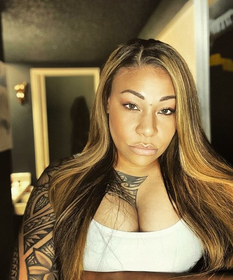 Nagie wyciekłe zdjęcie OnlyFans od Aj Perry