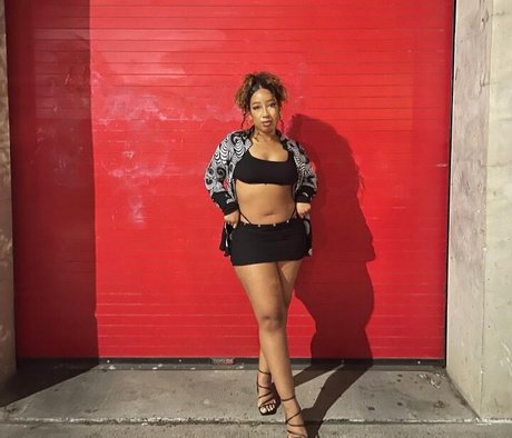 Nagie wyciekłe zdjęcie OnlyFans od Rappers Daughters