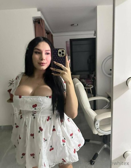 Nagie wyciekłe zdjęcie OnlyFans od Cloewhitex
