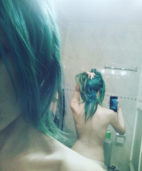 Nagie wyciekłe zdjęcie OnlyFans od Elyshuri