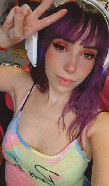 Nagie wyciekłe zdjęcie OnlyFans od Elyshuri