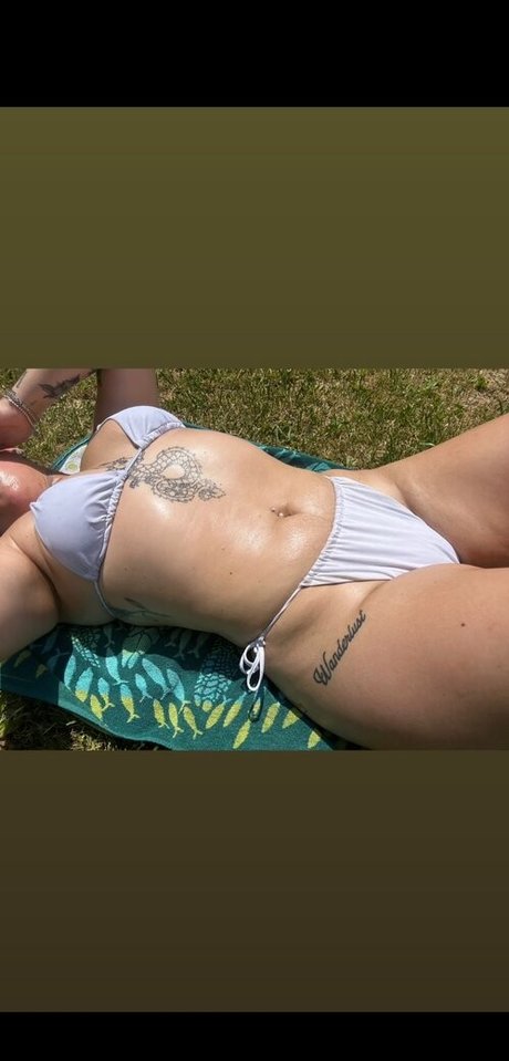 Nagie wyciekłe zdjęcie OnlyFans od Yazzzierose