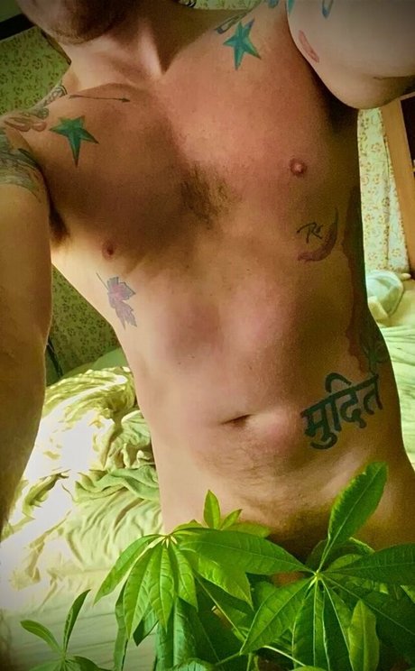 Nagie wyciekłe zdjęcie OnlyFans od Fillingdesire