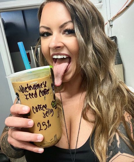 Nagie wyciekłe zdjęcie OnlyFans od Long Tongue Fetish